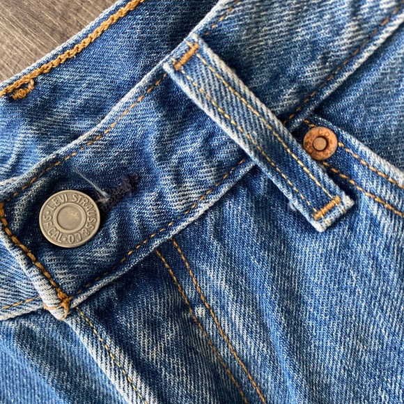 Levi's jean shorts - Picture 5 of 15